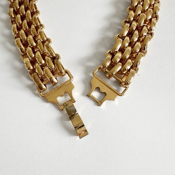 Vintage Gold Tone Chain Link Collar Necklace - Picture 3 of 3